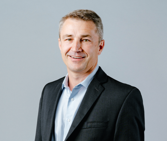 Bc About Us Headshot04 4807 Sj@2X