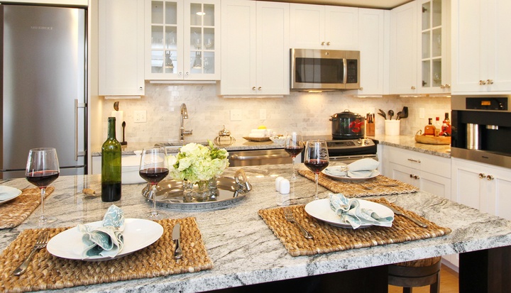 MODERN KITCHENS