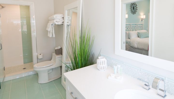 SPA-LIKE BATHROOMS