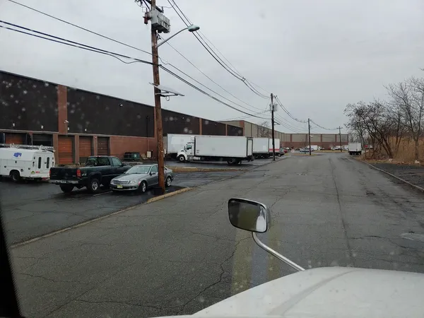Warehouse image 748654b97ac04fafbd1d1bf26b142008