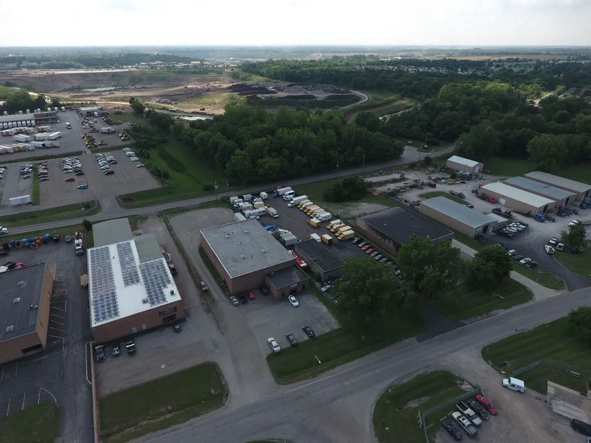 Warehouse image 936e21f6c3144817957fa0dfcbec9109
