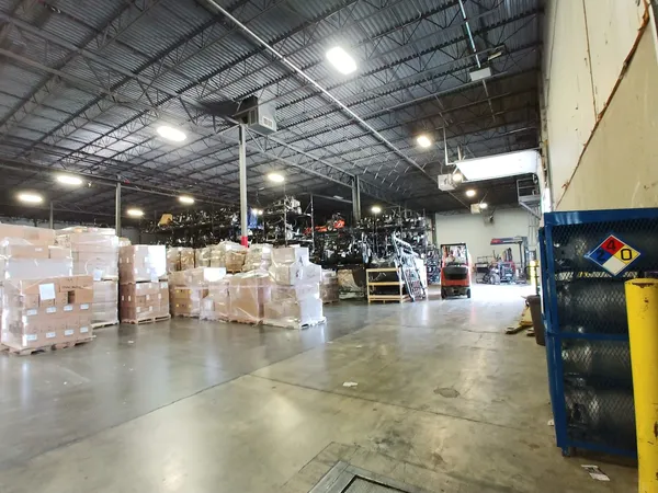 Warehouse image becc5aed6e264682af61a41b761ceda4
