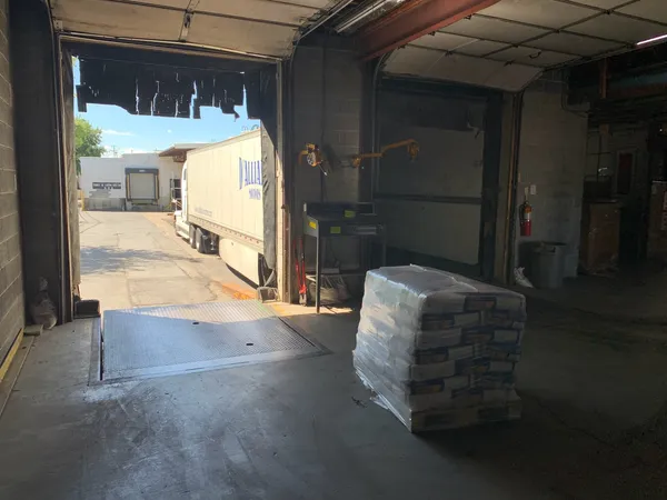 Warehouse image c684d16049de44819aa091abaa589fcc