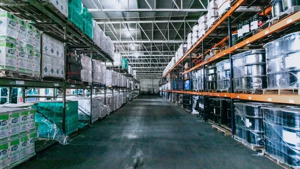 Warehouse image d9ee0dfe72f34f44a2775f5443808dfd