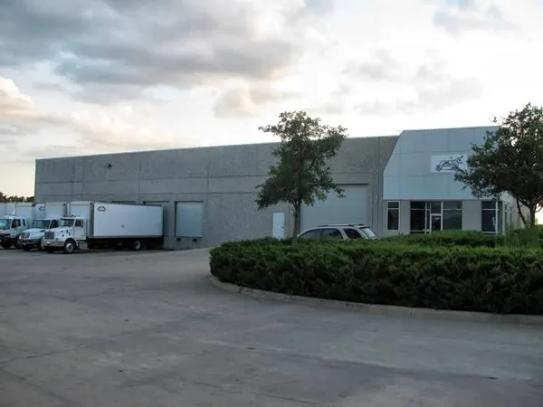 Warehouse image deaf5bbd1fd94be6883a19978f842b2f