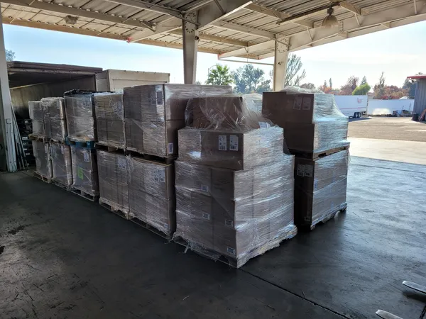 Warehouse image fb9b22ca75104b27b3004d3741ef3c02