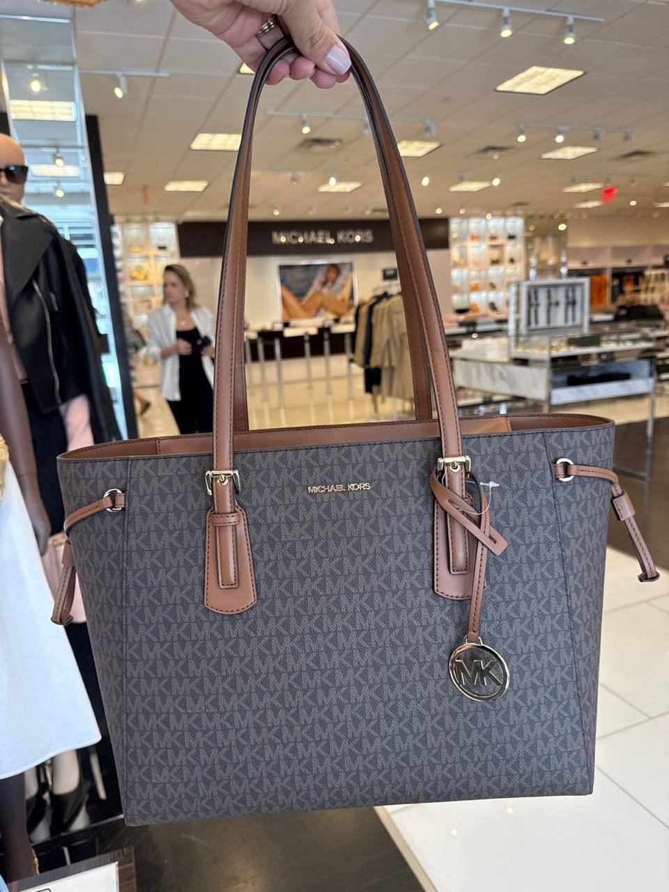 VOYAGER TOTE Bolsa Grande