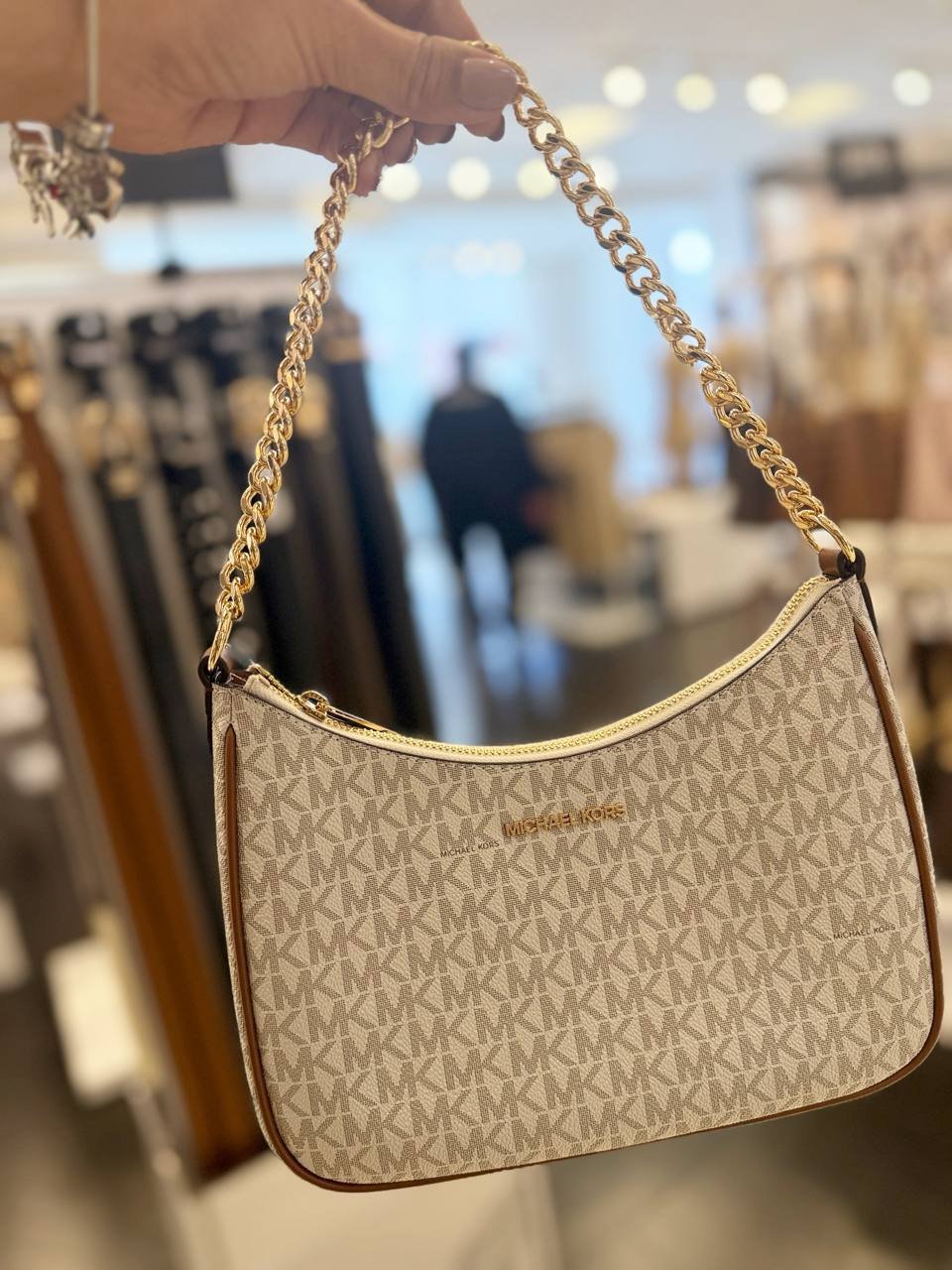 JET SET TRAVEL  LG XBODY