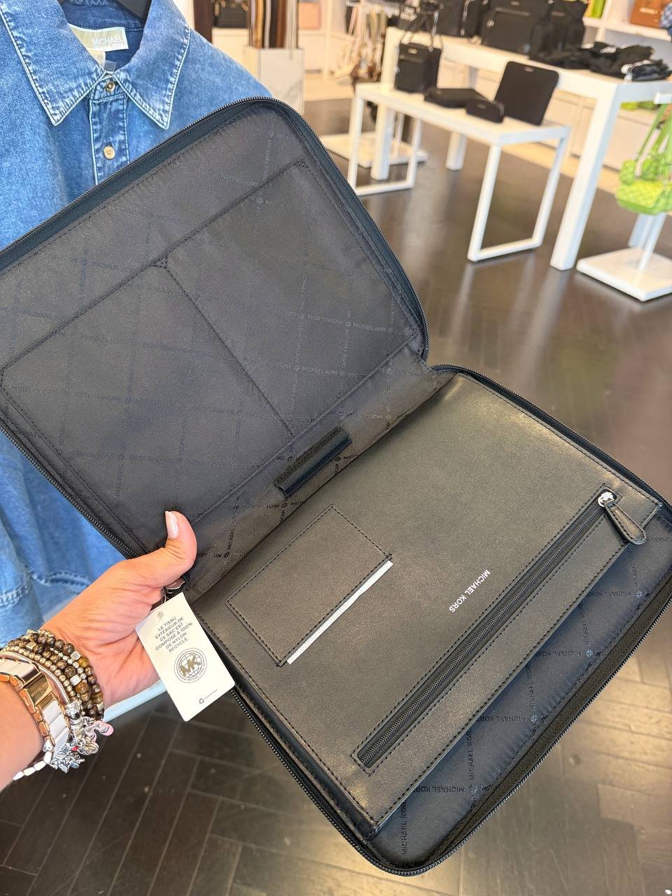 Travel Small Logo Tablet Case