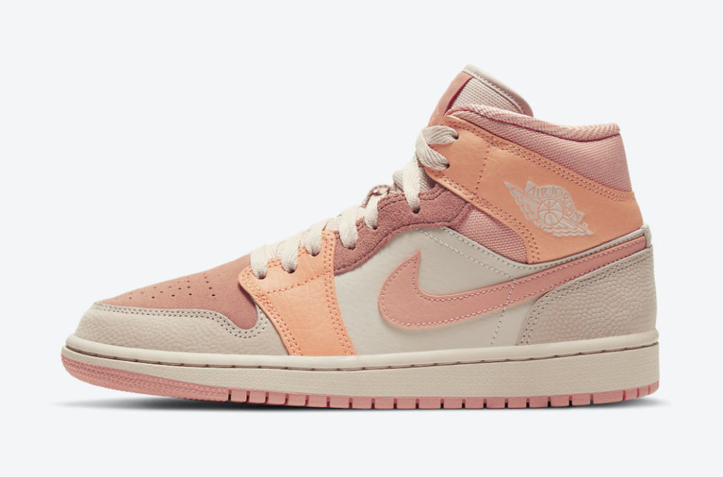 RELEASING TODAY: Nike Dunk Low 