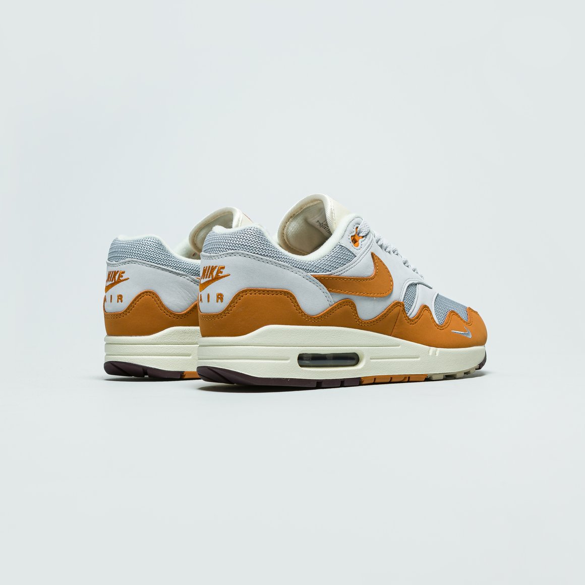 patta nike monarch