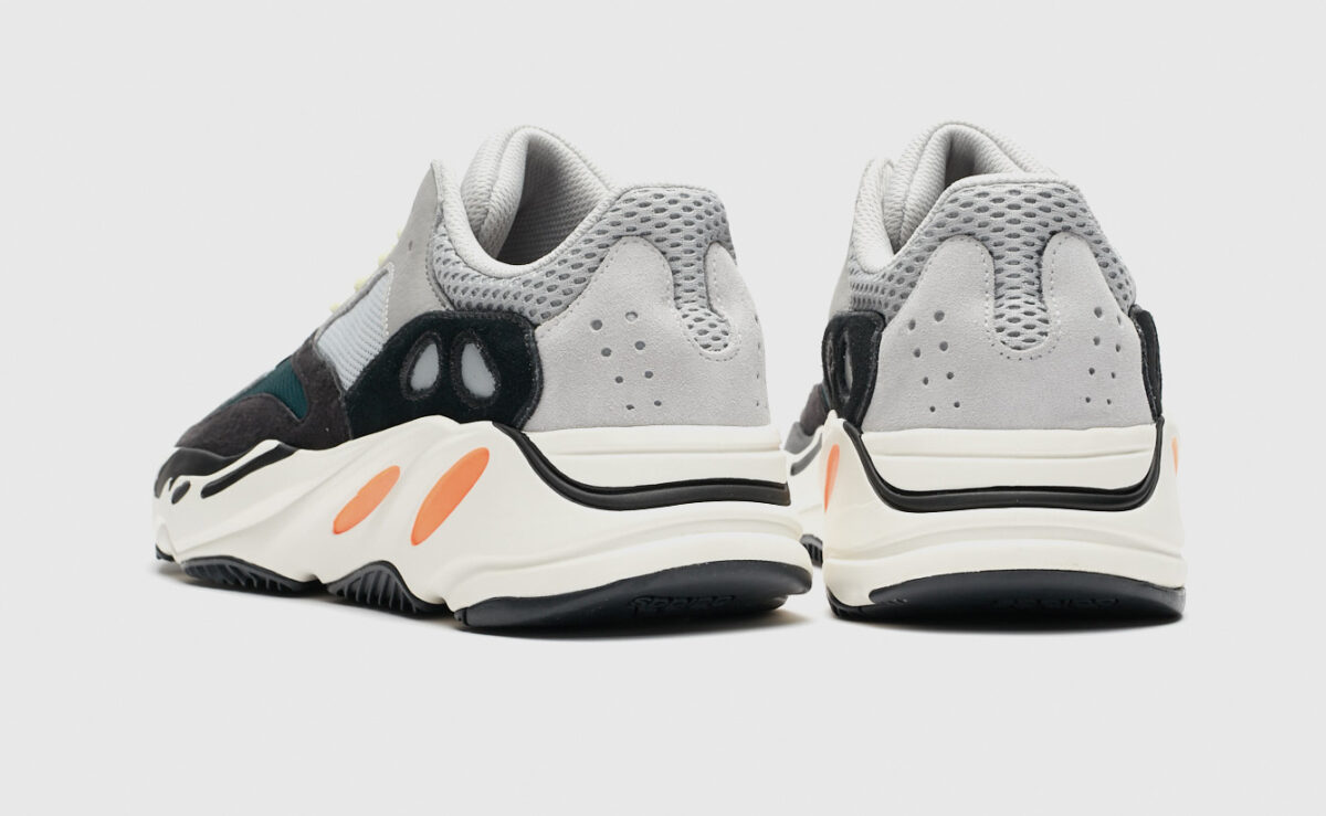 adidas yeezy 700 wave runner restock