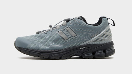 SNEAKER OF THE WEEK: New Balance delivers a clean, no-stitch 1906R