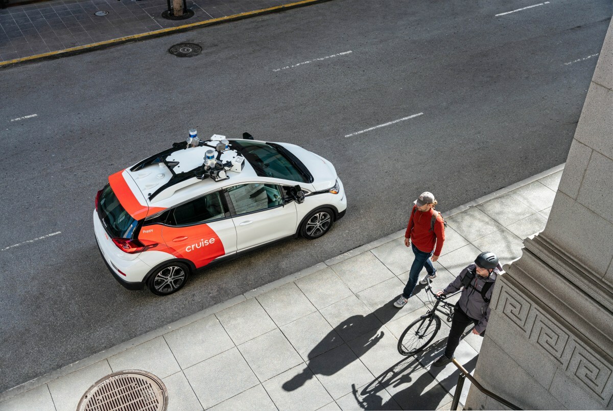 Cruise pauses all driverless robotaxi operations to 'rebuild public trust' | TechCrunch