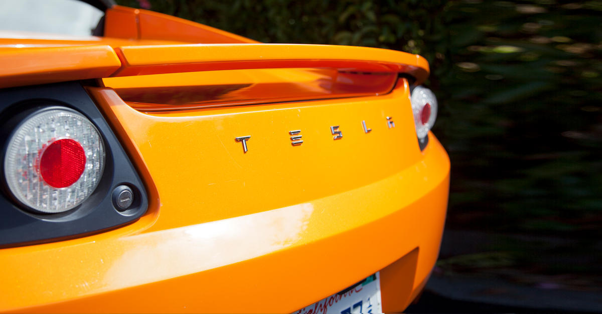 New case study takes up Tesla’s entry into the auto industry | MIT Sloan