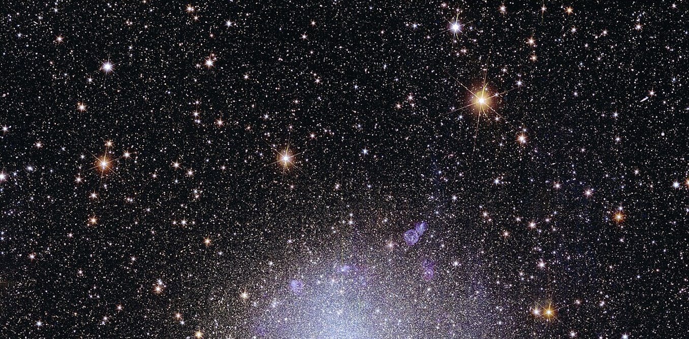 'Extraordinary claims require extraordinary evidence' ' an astronomer explains how much evidence scientists need to claim discoveries like extraterrestrial life