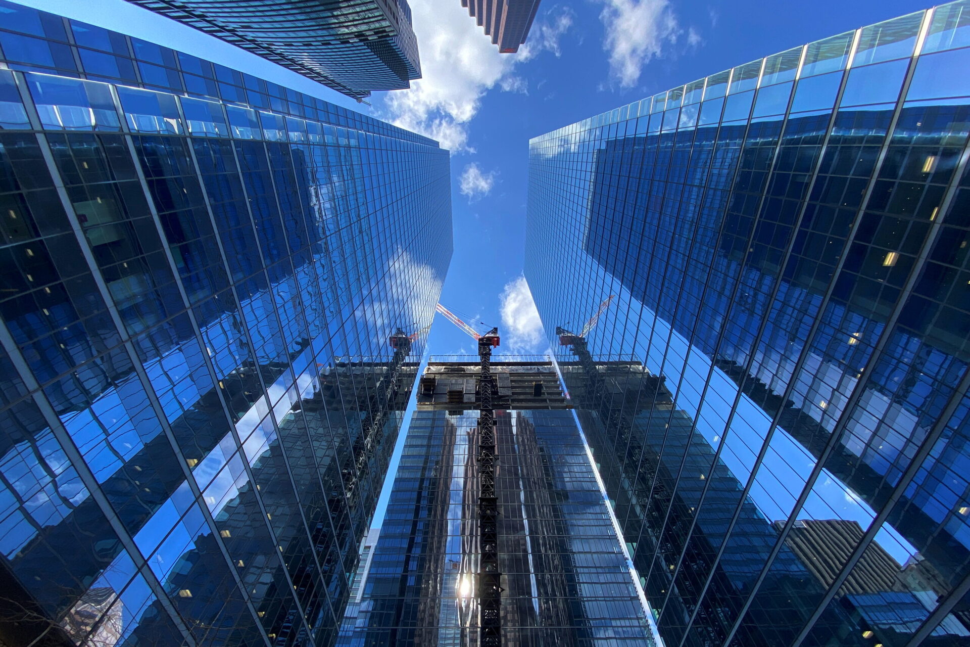 Restructuring wave draws hedge fund interest in French PE-backed firms