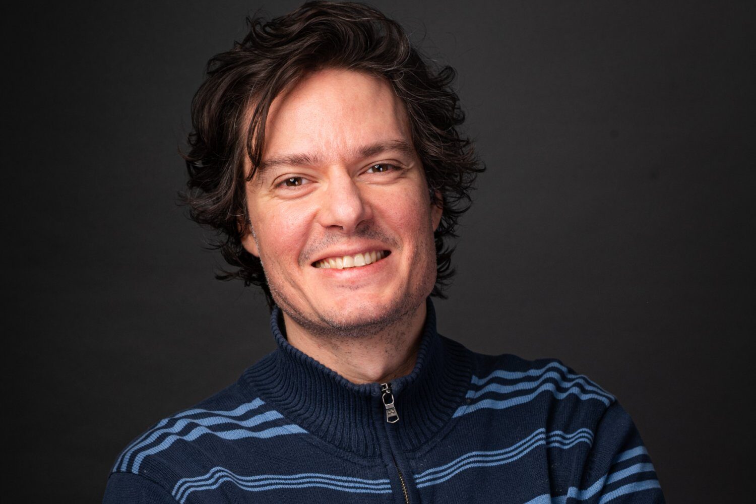 Riccardo Comin, two MIT alumni named 2025 Moore Experimental Physics Investigators