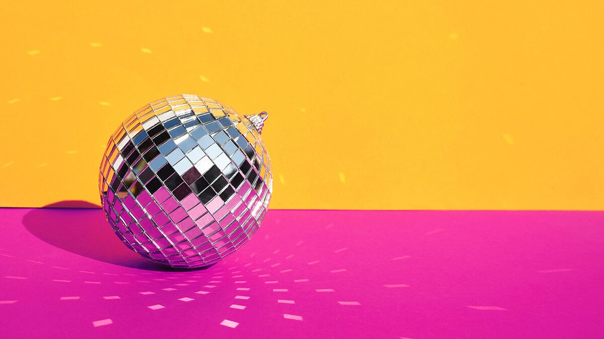 Research Roundup: Holiday Parties, CEO Announcements, Low-Trust Negotiations, and More