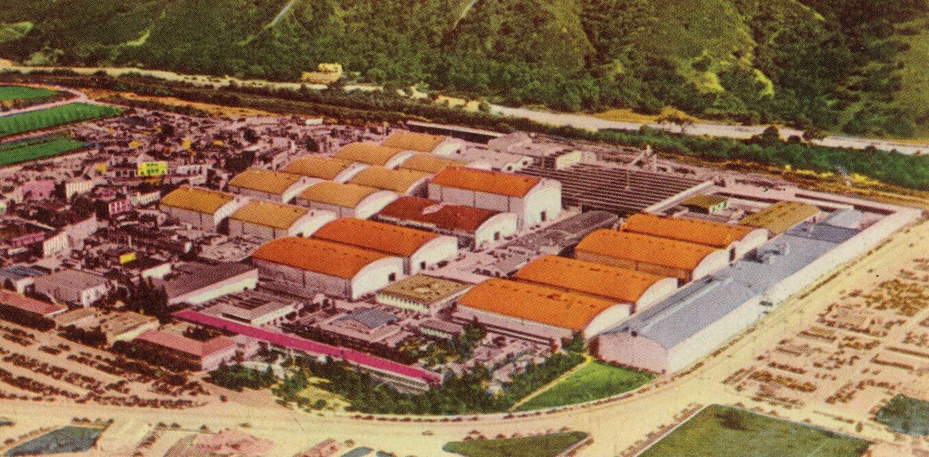 Whether Netflix or Paramount buys Warner Bros., entertainment oligopolies are back ' bigger and more anticompetitive than ever