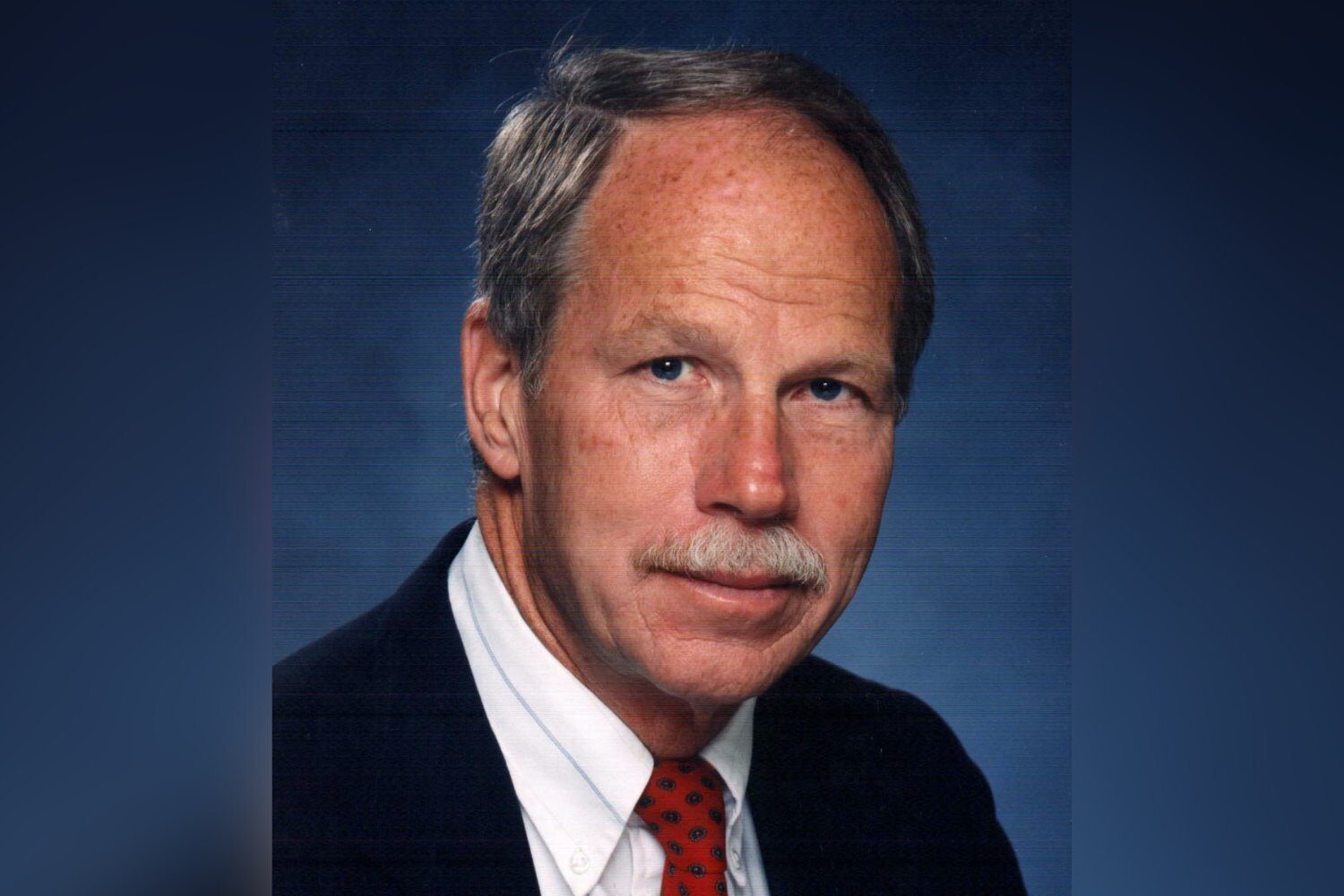 Professor of the practice Robert Liebeck, leading expert on aircraft design, dies at 87