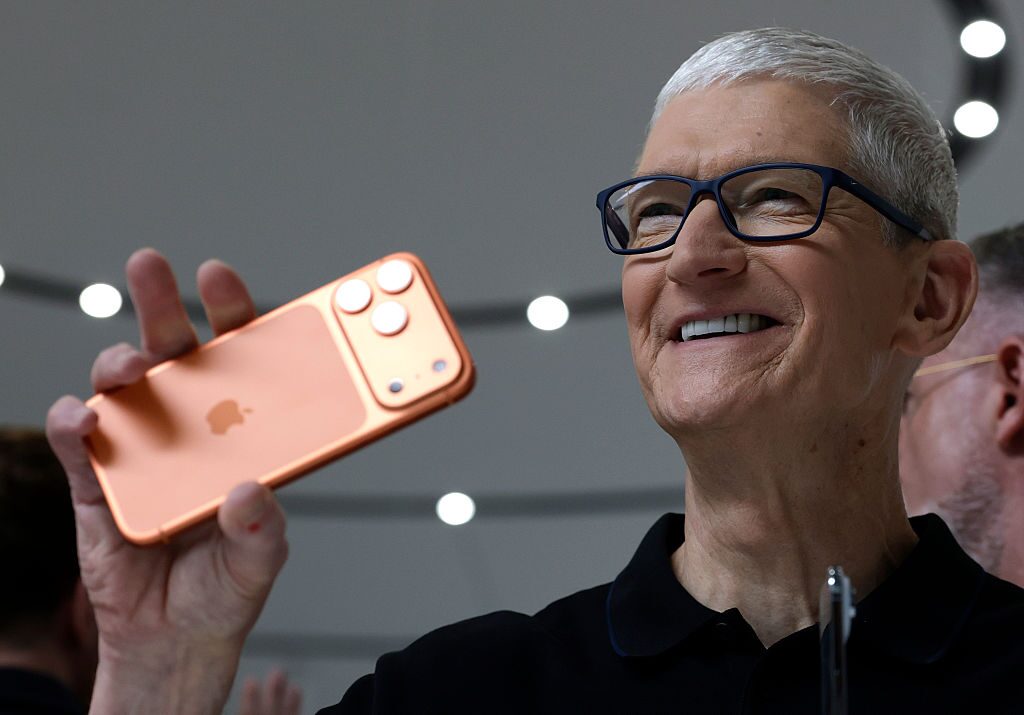As Tim Cook steps down, Apple hit record sales ' but a chip shortage looms | TechCrunch