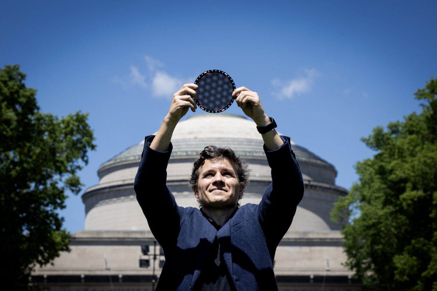 Pablo Jarillo-Herrero wins Kavli Prize in Nanoscience