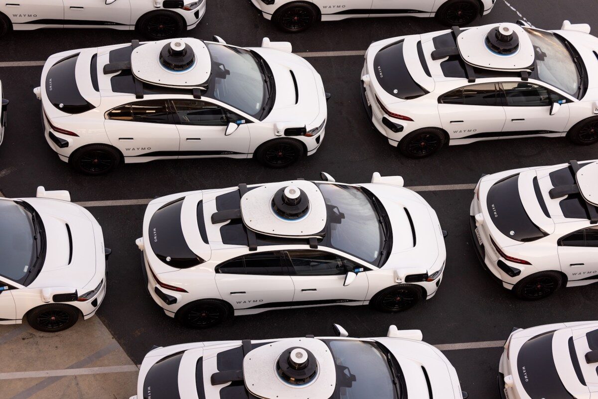 Waymo, robotaxi operators face fresh scrutiny over emergency response failures | TechCrunch