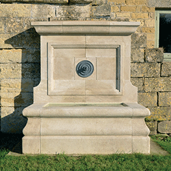 Onslow Park Wall Fountain with Lead Spout