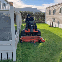 Kubota F-Series mowers deliver picture-postcard finish at Deighan’s Caravan Park