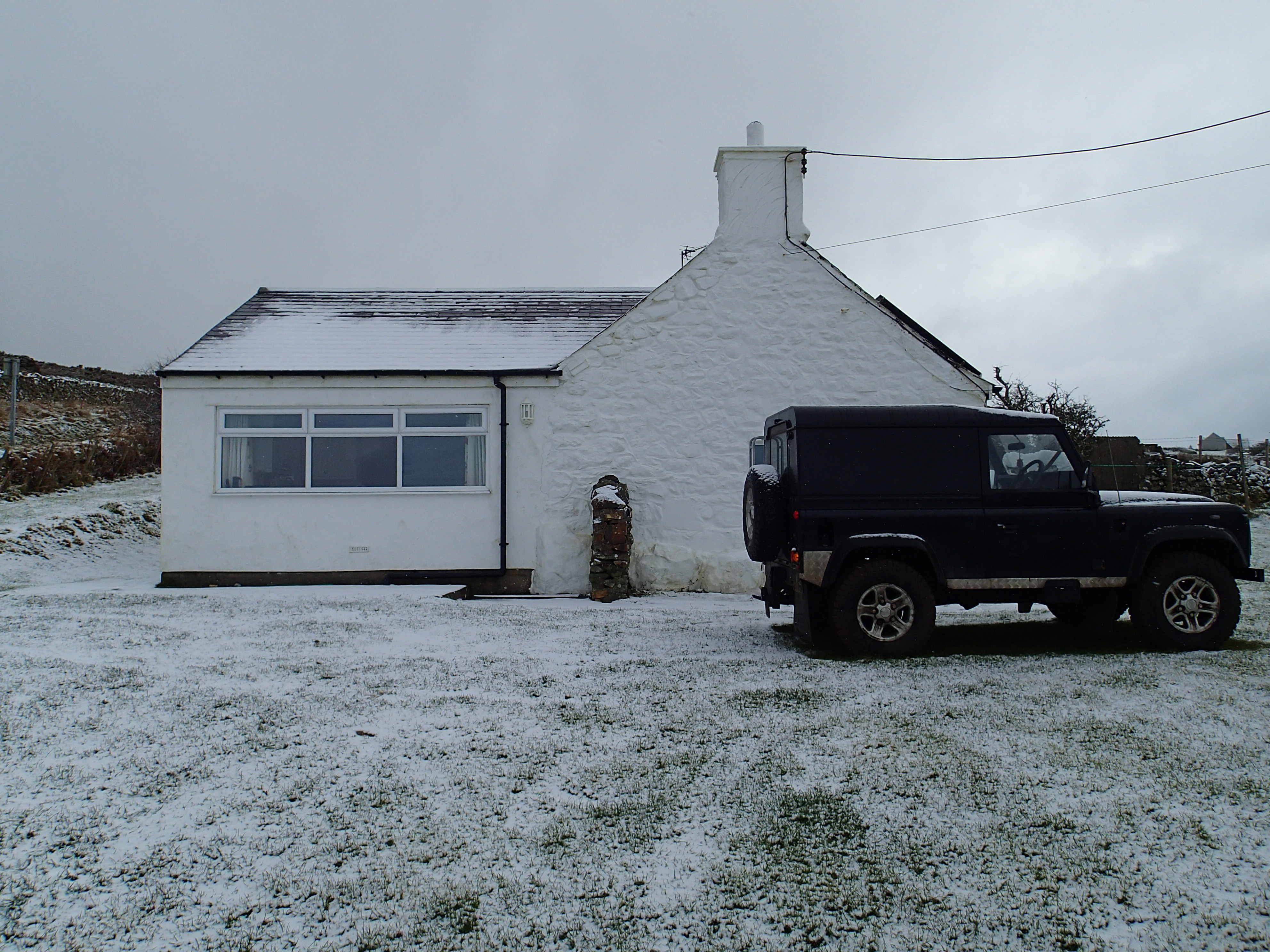 Landrover. Landrover.