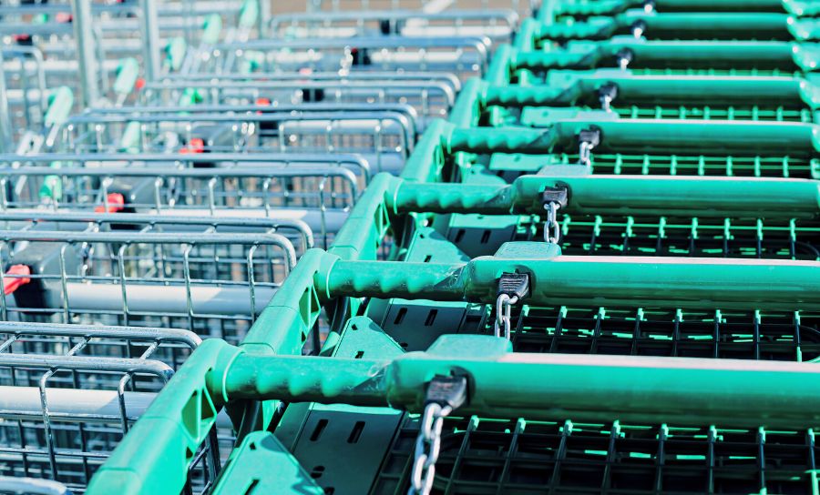 Metal vs. Plastic Shopping Carts Which Is Right for You?