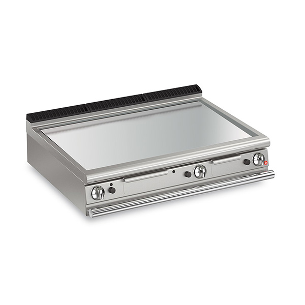 Baron Q70FTT/G1205 3 Burner Gas Fry Top With Smooth Chrome Plate And Thermostat Control