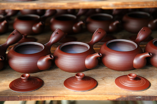 Ceramics Japan's Best to You