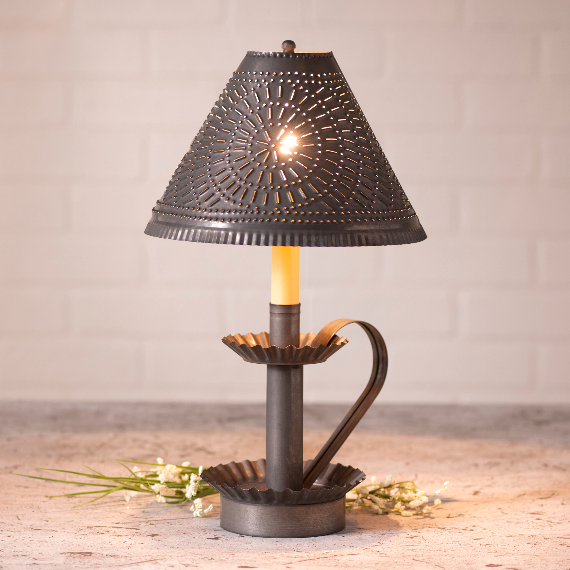 Irvin's Country Tinware Plantation Candlestick Lamp with Chisel Shade