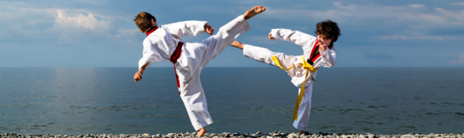 Kids-Taekwondo-on-the-beach