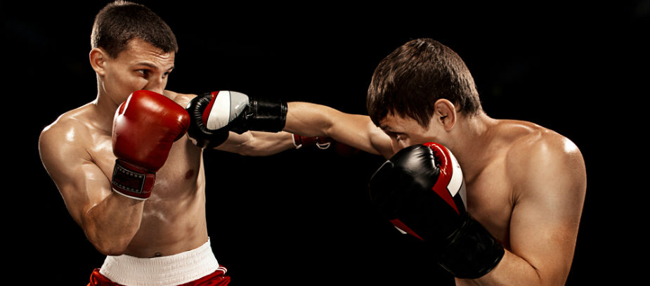 Two-professional-boxer-boxing