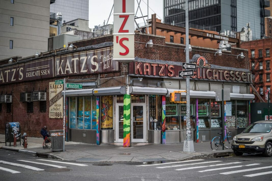 Everything You Have to See and Do in the Lower East Side LaptrinhX / News