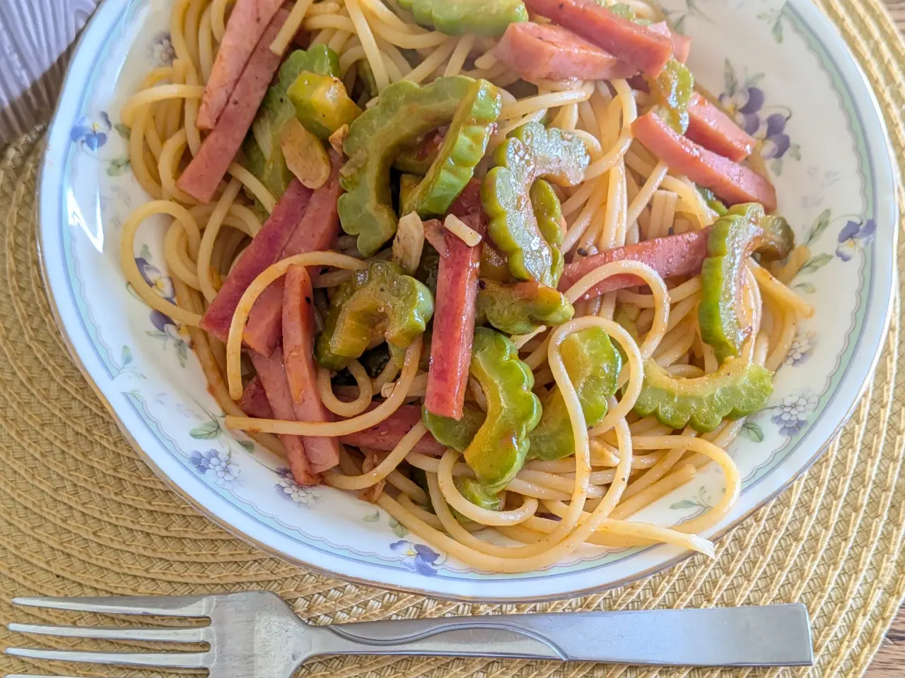 ゴーヤとスパムの炒めスパゲッティ