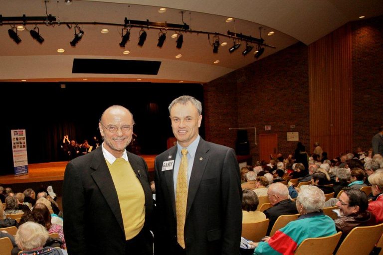 Moses Znaimer at Etobicoke Chapter founding meeting CARP