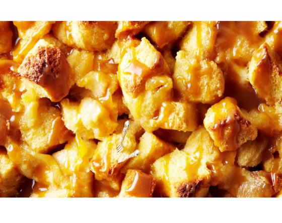 Your Daily Dish Peach Bread Pudding With Caramel Sauce Everything Zoomer