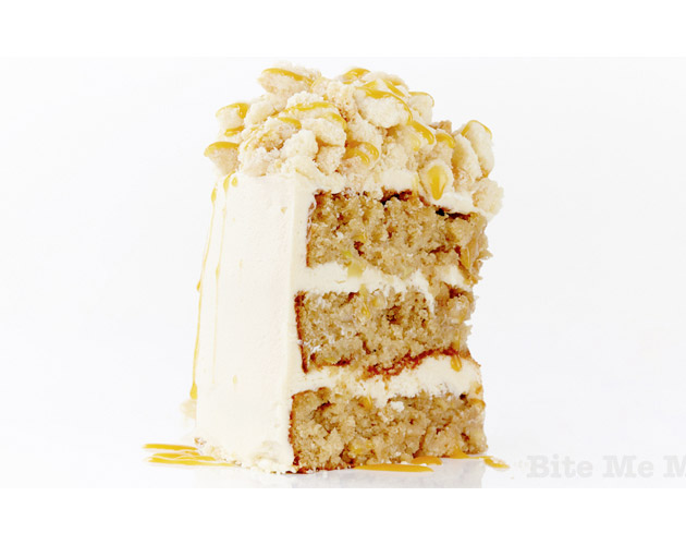 Apple Caramel Crumble Cake