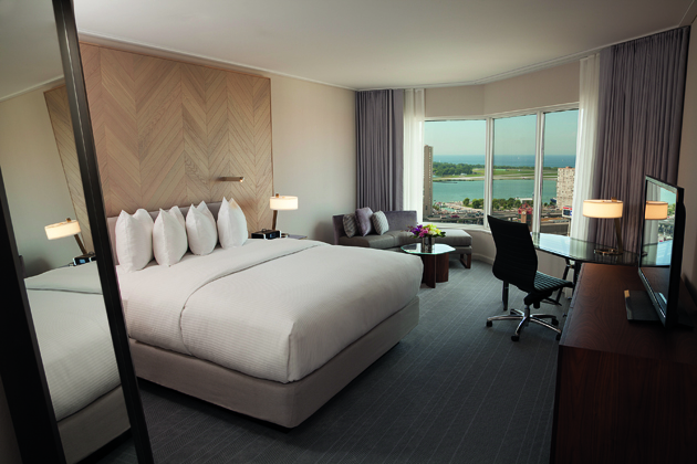 King Guest Suite, Intercontinental Hotel Toronto Centre
