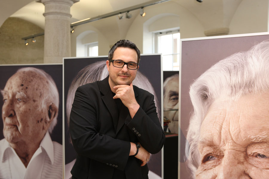 Karsten Thormaehlen at a recent photography exhibit.