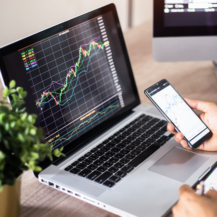 Close-up of businessman working in creative office,Business, do this deal on a stock exchange. People working in the office.,Stock market