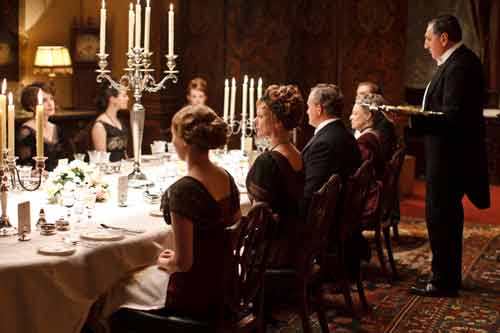 Downton Abbey S2: Carson (Jim Carter) serves the Crawleys dinner Downton Abbey S2: Carson (Jim Carter) serves the Crawleys dinner