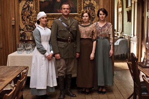 Downton Abbey S2E4: (l to r) Lady Sybil, Lord Grantham, Lady Edith and Lady Mary