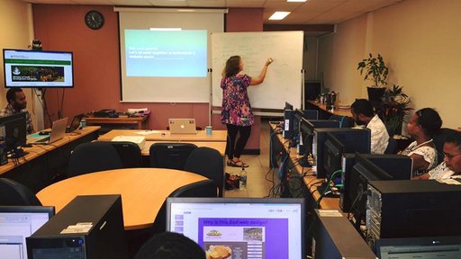 Teaching an Intro to Web Design professional development course to 30+ government employees in Port Vila, Vanuatu