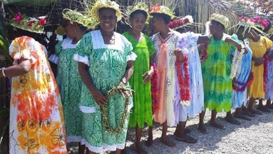 Uripiv Mama's with lei's