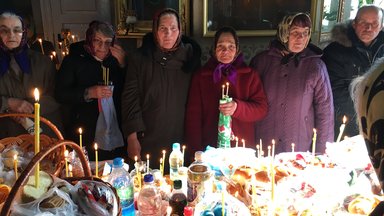 Churchgoers (2).JPG